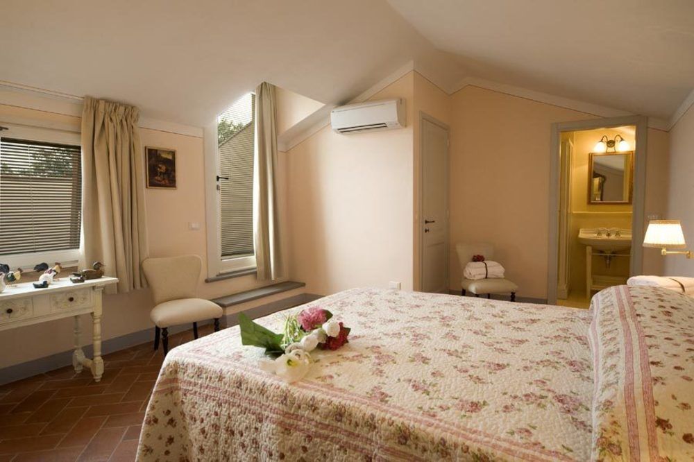 Borgo Della Meliana Gambassi Terme Hotel ภายนอก รูปภาพ