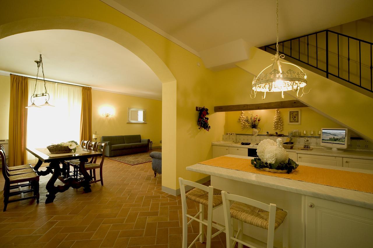 Borgo Della Meliana Gambassi Terme Hotel ภายนอก รูปภาพ