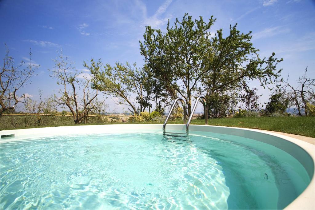 Borgo Della Meliana Gambassi Terme Hotel ภายนอก รูปภาพ
